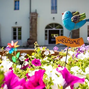 https://villa-la-fontina.it-tuscanyhotel.com